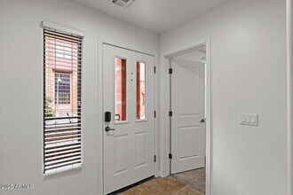 330 S Farmer Ave in Tempe, AZ - Building Photo - Building Photo