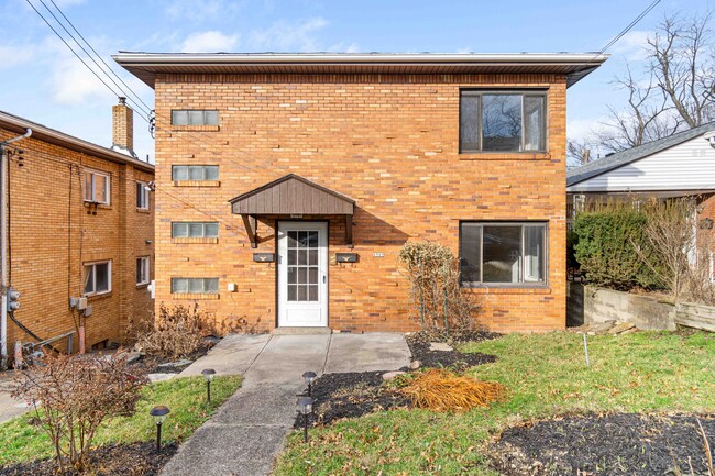 6569 Rosemoor St, Unit 2
