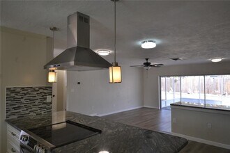 746 Barbara St in Palm Harbor, FL - Building Photo - Building Photo