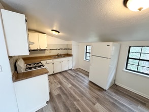 6104 Pisgah Rd SW in Mableton, GA - Building Photo - Building Photo