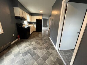 202 Union St in Bangor, ME - Building Photo - Building Photo