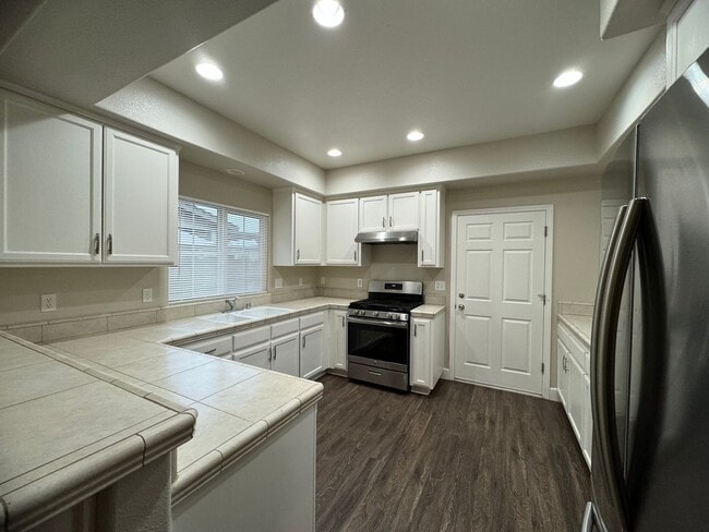 property at 2640 Ceanothus Ave