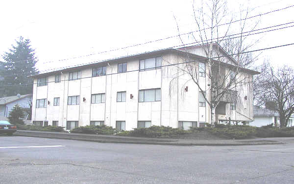 9200 15th Ave SW in Seattle, WA - Building Photo