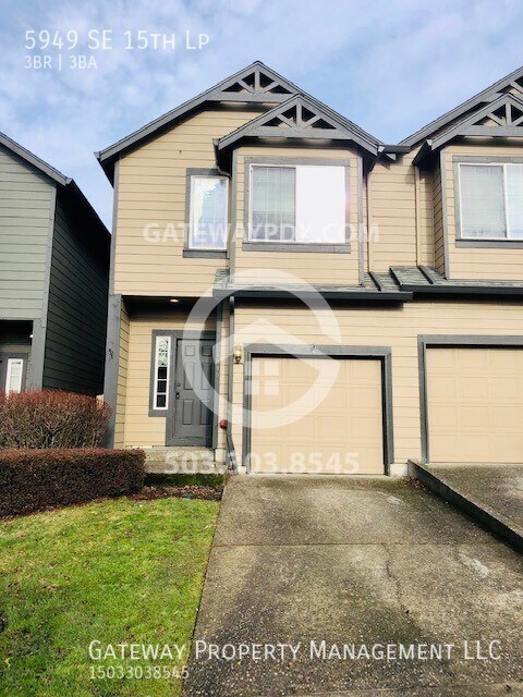 5949 SE 15th Loop in Gresham, OR - Building Photo