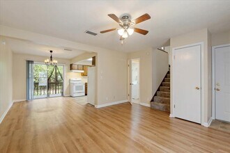 1557 Live Oak Dr in Tallahassee, FL - Building Photo - Building Photo