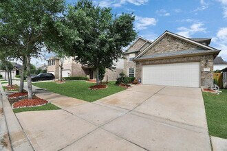 6315 Bain Dr in Missouri City, TX - Foto de edificio - Building Photo