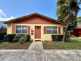 411 55th St in West Palm Beach, FL - Building Photo