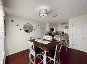 1716 Hickory Ave in Panama City, FL - Building Photo - Building Photo