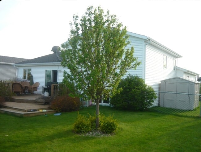 3029 Stonewall Dr in Bismarck, ND - Building Photo - Building Photo