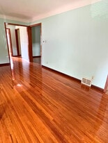 1523 3rd St E in St. Paul, MN - Building Photo