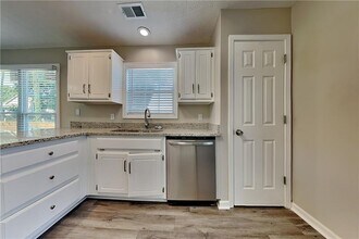 5450 Princeton Oaks Dr in Sugar Hill, GA - Building Photo - Building Photo