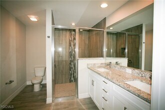 8445 Coral Dr in Ft. Myers, FL - Building Photo - Building Photo