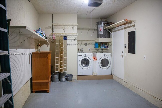 13242 NW 8th St in Pembroke Pines, FL - Building Photo - Building Photo
