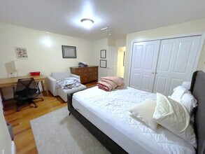 239 Prospect St, Unit 2 in Cambridge, MA - Building Photo - Building Photo