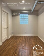 3051 N Spaulding Ave, Unit 1 in Chicago, IL - Foto de edificio - Building Photo