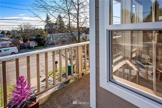 8513 8th Ave NW in Seattle, WA - Building Photo - Building Photo