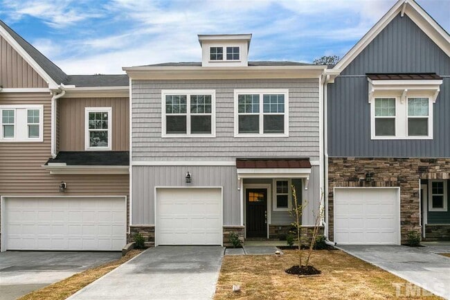 property at 2034 Chipley Dr