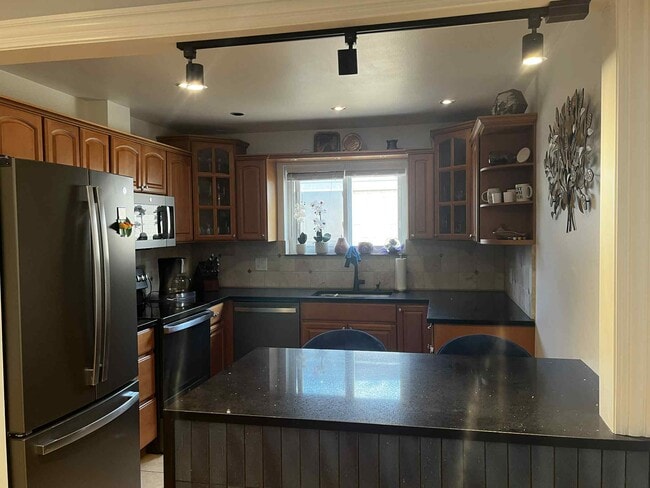 property at 1354 E Washington St