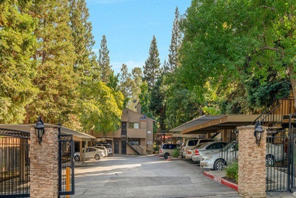 Donner at Fair Oaks in Fair Oaks, CA - Building Photo