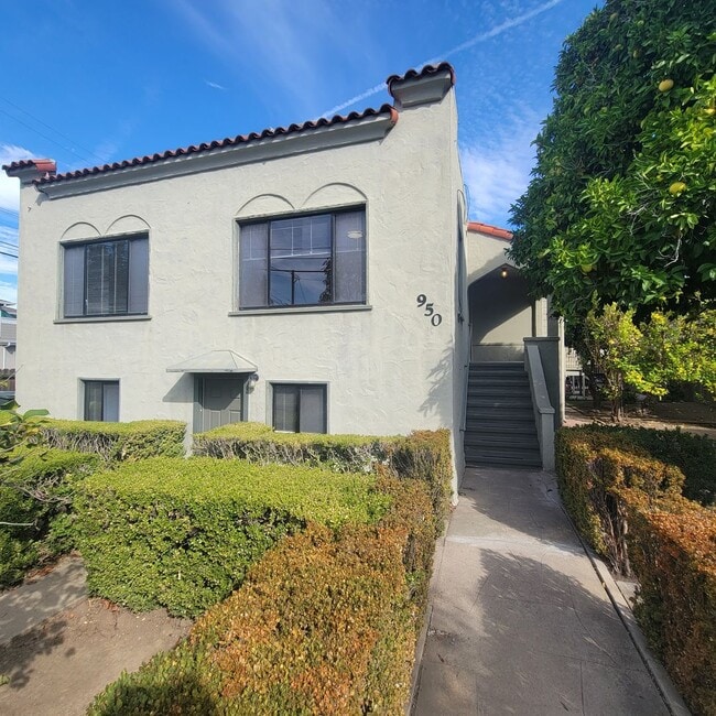 950 Fremont St in Menlo Park, CA - Building Photo - Building Photo