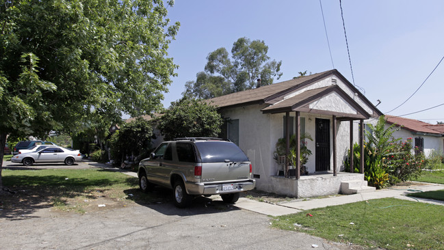 16348 Randall Ave in Fontana, CA - Building Photo - Building Photo