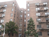 3415 Parsons Apartments in Flushing, NY - Foto de edificio - Building Photo