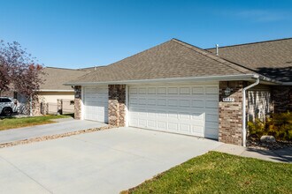 Orchard Village in Omaha, NE - Building Photo - Building Photo