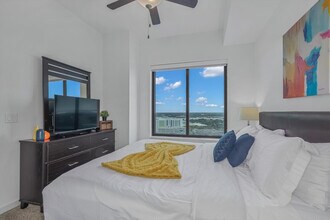 2022 Holcombe Blvd, Unit SI ID1359145P in Houston, TX - Building Photo - Building Photo