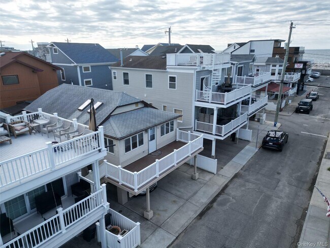 28 New Hampshire St in Long Beach, NY - Building Photo - Building Photo