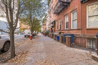318 Hudson St in Hoboken, NJ - Building Photo - Building Photo