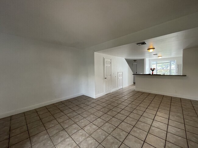 23 SW 3rd St in Pompano Beach, FL - Building Photo - Building Photo