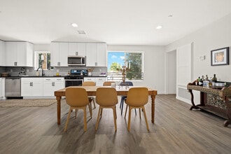 14209 Gilmore Street in Van Nuys, CA - Building Photo - Building Photo