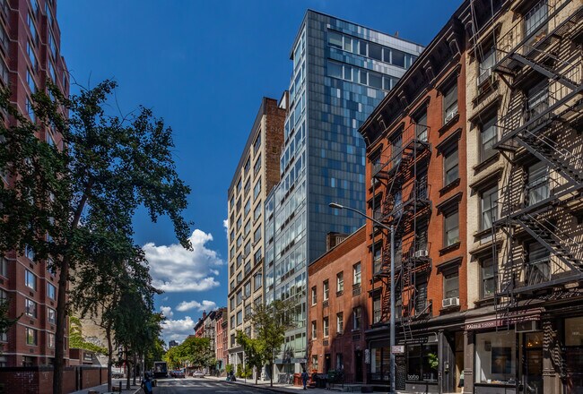 The Chelsea 19 Condomniums in New York, NY - Building Photo - Building Photo