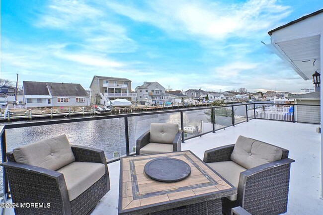 3245 Osborne Terrace in Toms River, NJ - Building Photo - Building Photo
