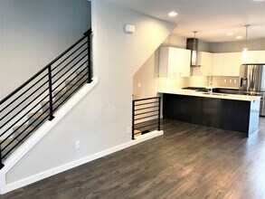 8536 22nd Pl NE in Seattle, WA - Building Photo - Building Photo