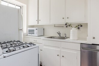 8 Kilsyth Terrace in Boston, MA - Building Photo - Building Photo