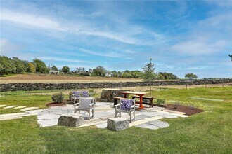 148 Fogland Rd in Tiverton, RI - Building Photo - Building Photo