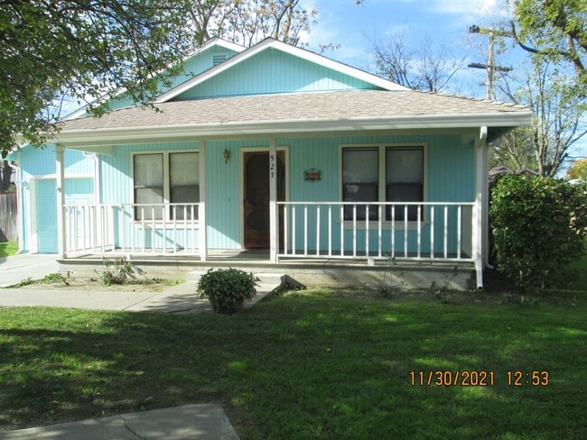 property at 527 N Washington St