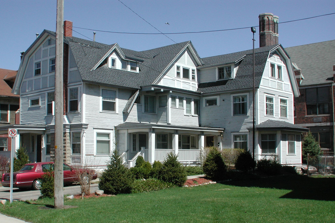 122 Allen St in Kalamazoo, MI - Foto de edificio