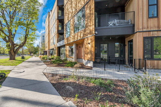 property at 1601 Park Ave