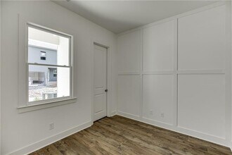 5611 W Pine St in Flowery Branch, GA - Building Photo - Building Photo