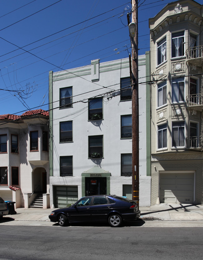 2133-2137 Larkin St in San Francisco, CA - Foto de edificio - Building Photo