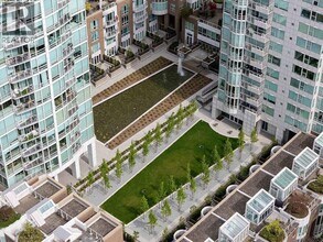 1500 Hornby St in Vancouver, BC - Building Photo - Building Photo