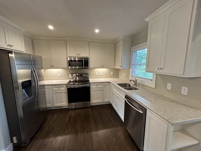 1931 Stevens Dr NE in Huntsville, AL - Building Photo - Building Photo