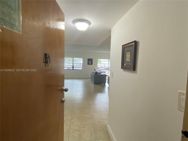 1301 NE 7th St in Hallandale Beach, FL - Building Photo - Building Photo