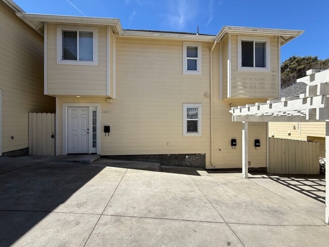 property at 2225-2225 9th Ave