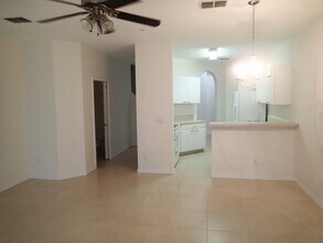 1011 Pipers Cay Dr in West Palm Beach, FL - Building Photo - Building Photo