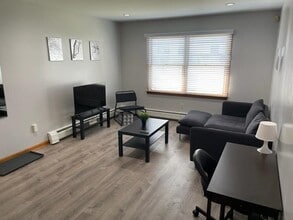 234 Lee St in Elmwood Park, NJ - Building Photo - Building Photo