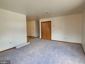 21 S Church St in Quarryville, PA - Building Photo - Building Photo