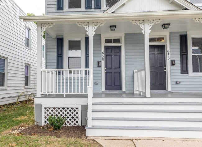 property at 655 Bourbon St